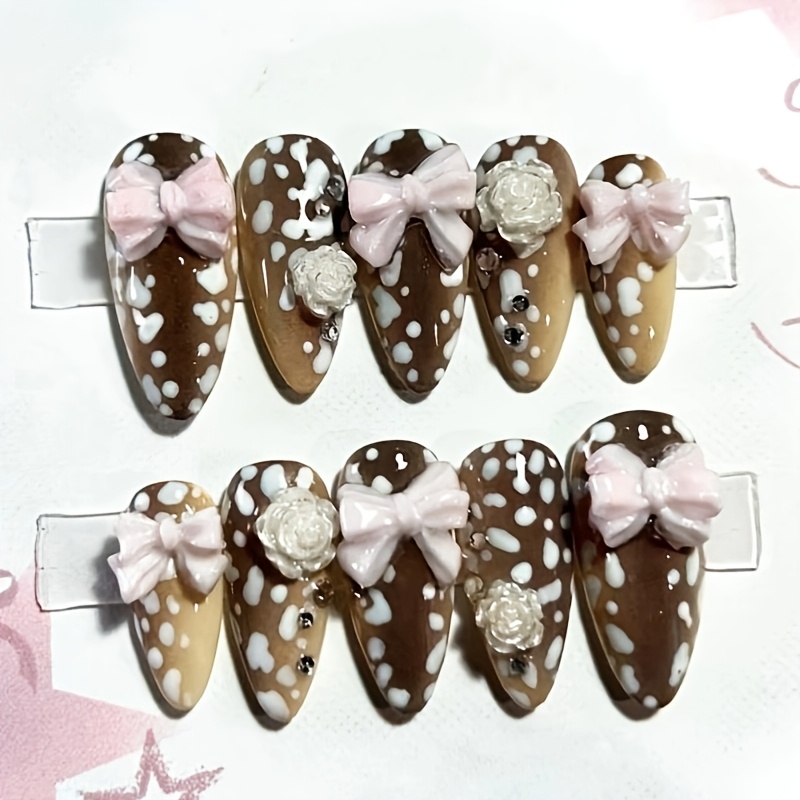 10 stuks amandelvormige nagels - Nail Art Press On recensie en prijs